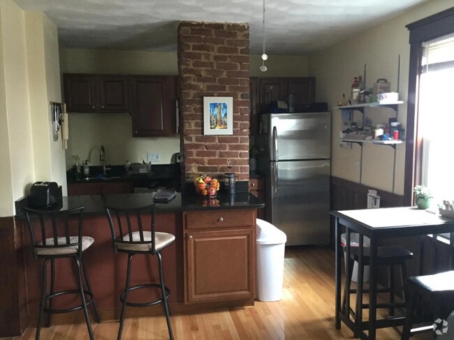 Building Photo - 3.0 bedroom in Somerville Massachusetts 02144 Unit U2 Rental