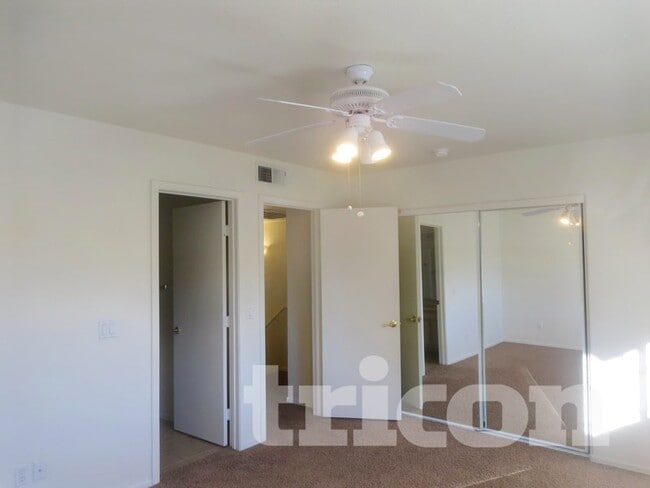 Photo - 860 N McQueen Rd