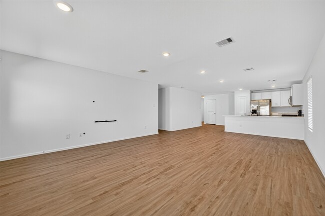 Photo - 27130 Breakaway Ln