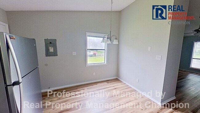 Photo - Adorable 2 BD/1 BA Duplex with Covered Back Patio