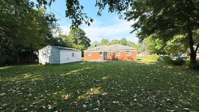 EAST - 3 BEDROOM/1.5 BATH RANCH HOME AVAILABLE NOW!