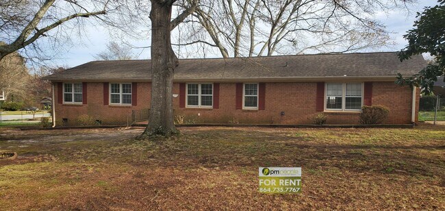 Photo - Beautiful 3/2 with Garage in Easley