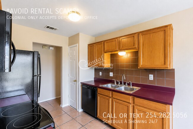 Photo - 3407 Warfield Dr
