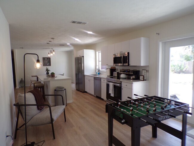 Photo - 1148 Salina Ave
