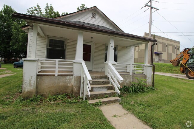 Building Photo - 908 Clarence St Rental