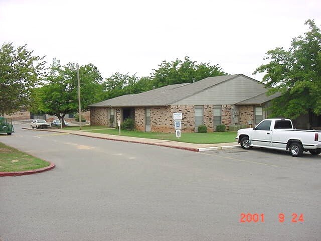 Photo - Woodcrest Apartments