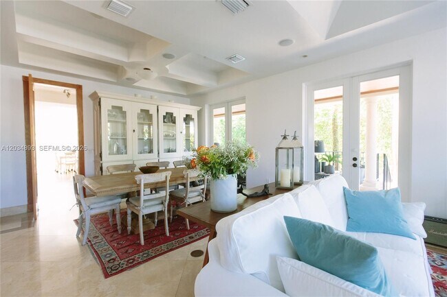 Photo - 335 W Enid Dr