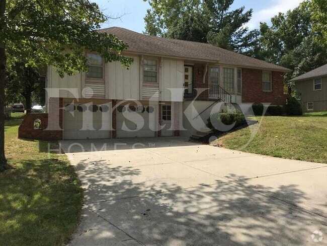 Building Photo - 11819 E 60 St Rental
