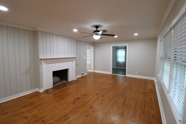 Photo - 2832 Monticello Dr