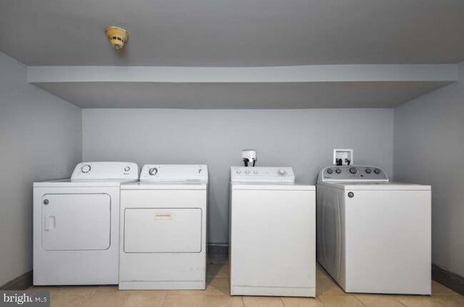 Photo - 1316 Pine St Unit 3R