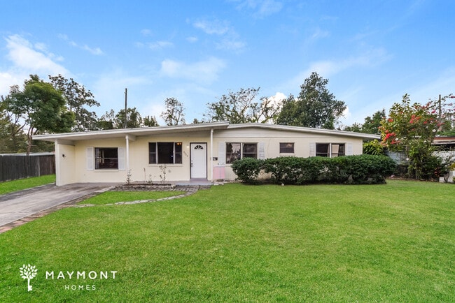 Building Photo - 6022 Chenango Ln