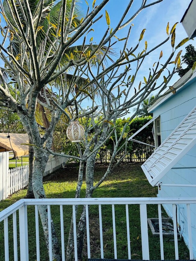 Photo - 3927 SW 64th Ave