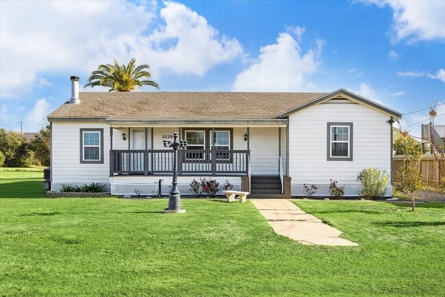 Building Photo - 2226 103rd St