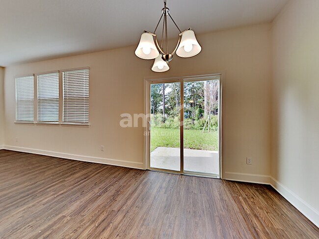 Photo - 8632 Highfield Ave