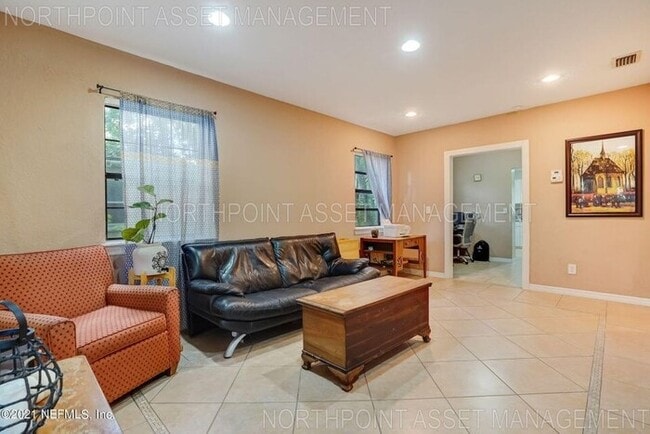 Photo - Very cute 2/1 home available for rent