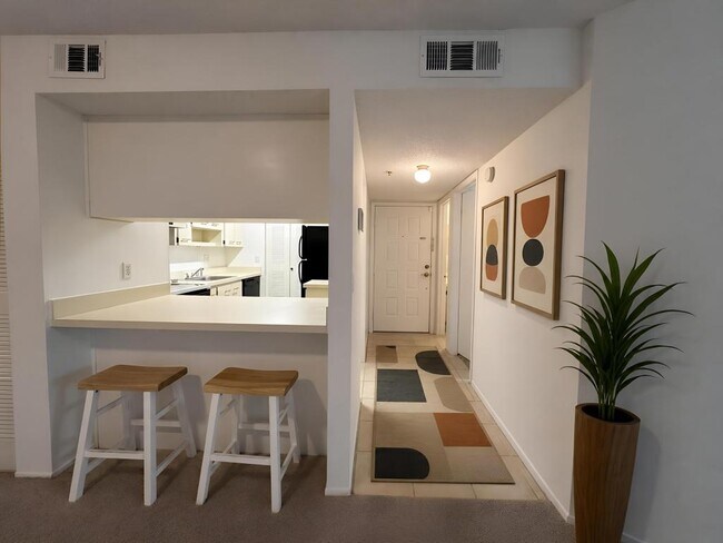 Photo - 6002 Laketree Ln Unit G