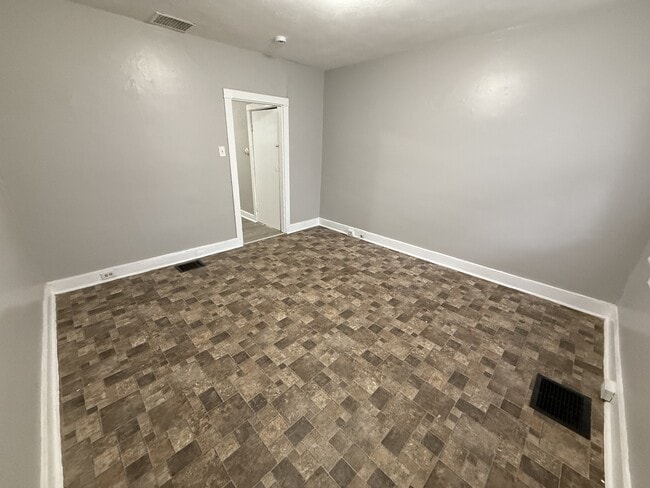 Photo - 533 Manor St