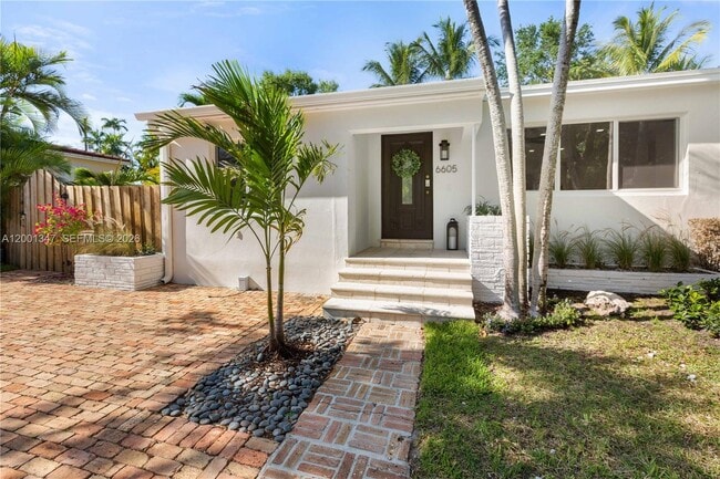 Photo - 6605 SW 61st St