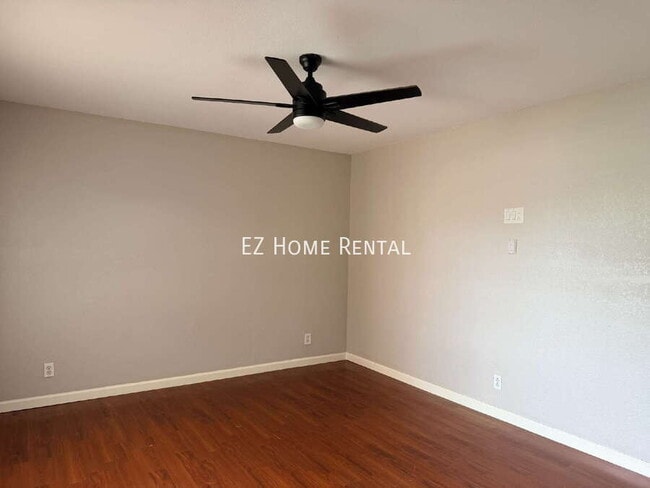 Photo - 2102 5th Ave N