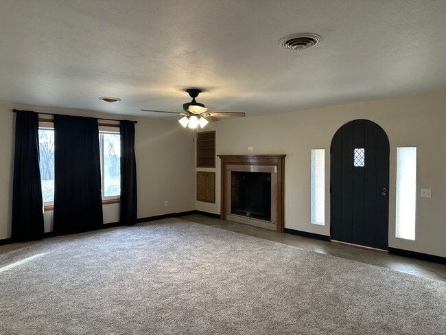 Photo - 260 John The Diver Trail