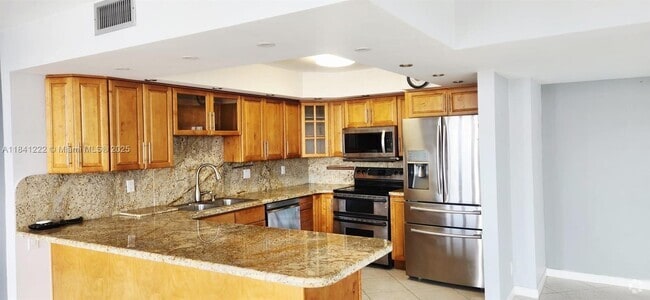 Building Photo - 2017 S Ocean Dr Rental
