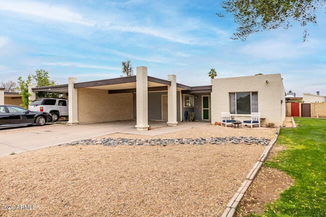 Photo - 1976 E Del Sur Dr