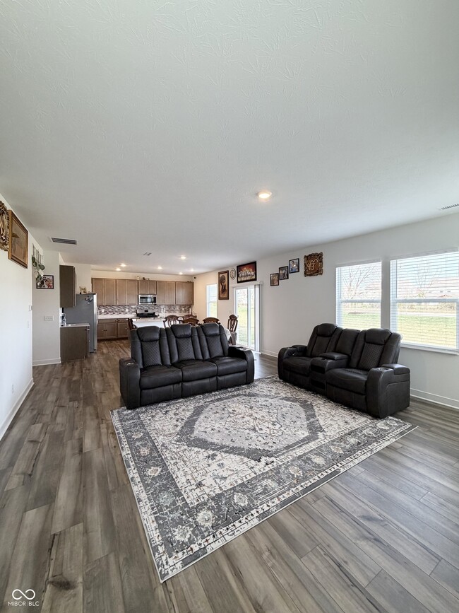 Photo - 1208 Taggart Wy