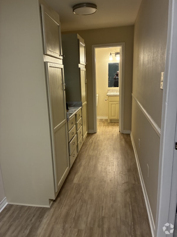Building Photo - 396 Rowland Rd Rental