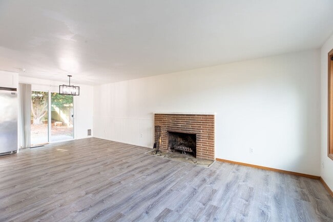 Photo - 8024 Florida Dr
