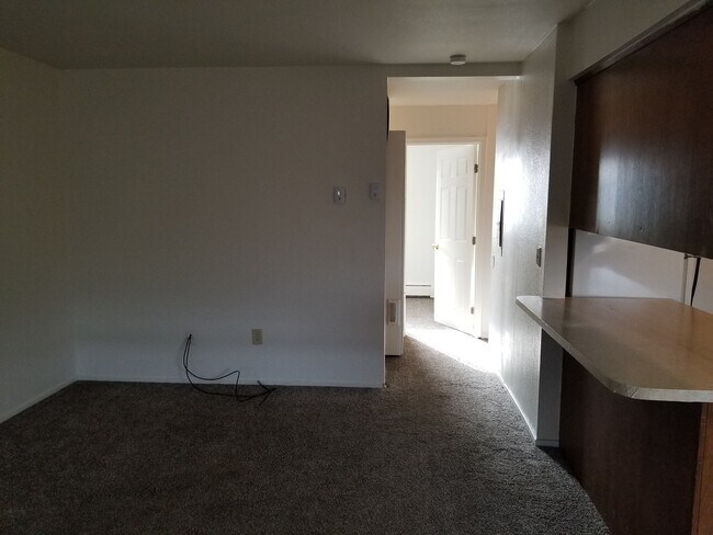 460 GROVE