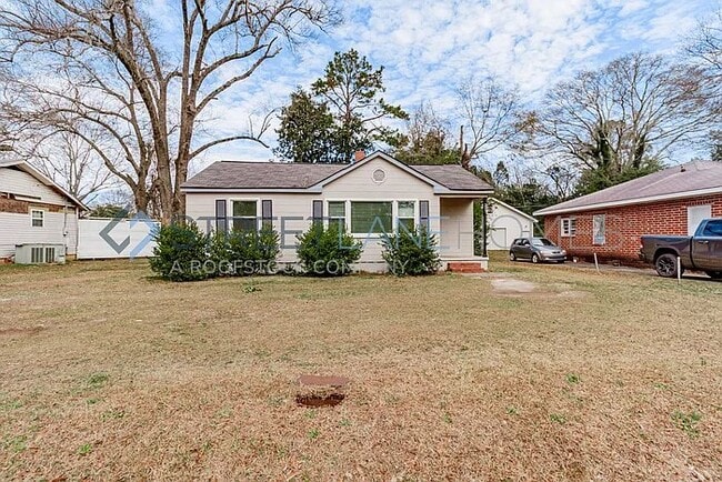 Building Photo - 209 Peachtree Cir