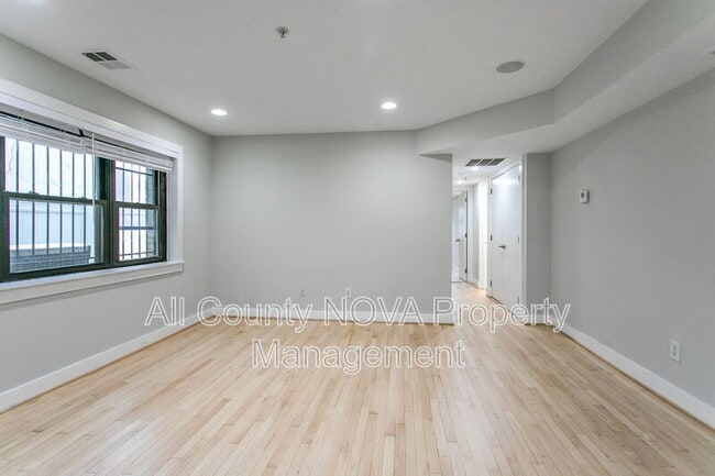 Photo - 1323 K St SE Unit 102
