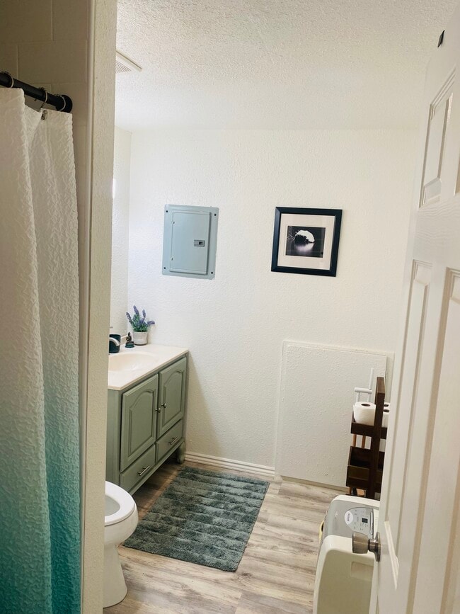 Photo - 1038 Marbo Ter