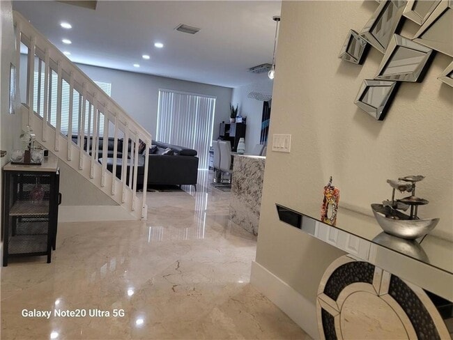 Photo - 9706 Darlington Pl