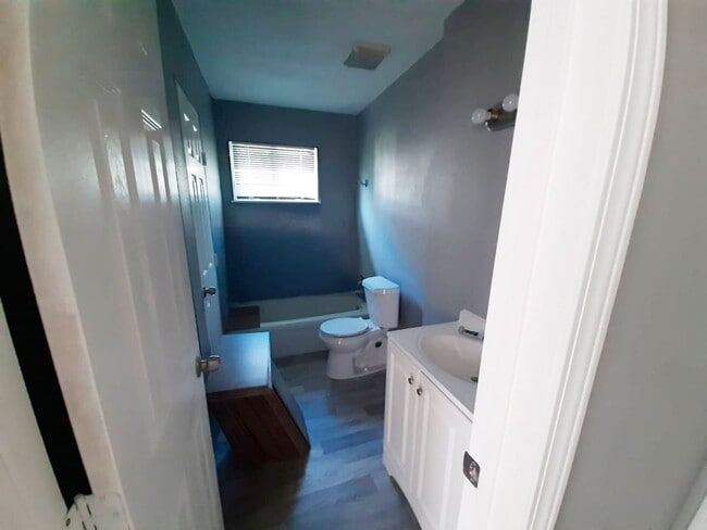 Photo - 3662 Hemlock Ln