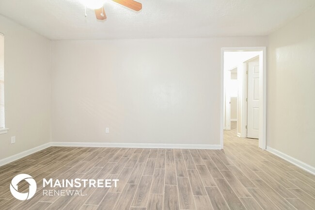 Photo - 5009 S Briarwood Dr