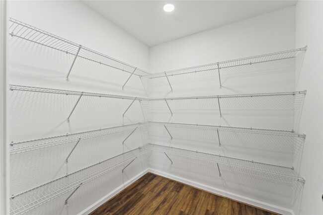 Photo - 4826 Brooklawn Dr