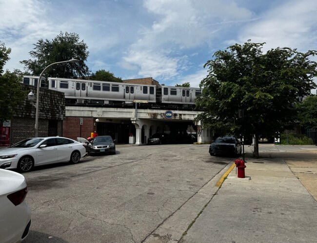 Photo - 7359 N Greenview Ave