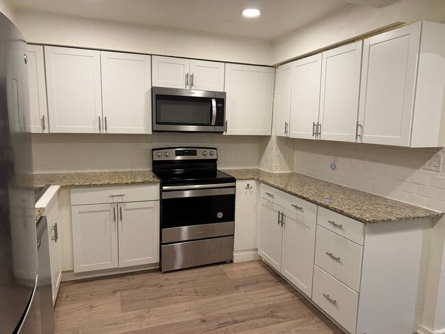 Photo - 2824 24th Ave N Unit 2824 24th Ave N St Pete A