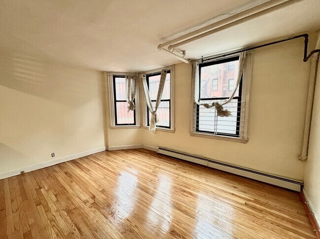 Photo - 337 Beacon St Unidad 1