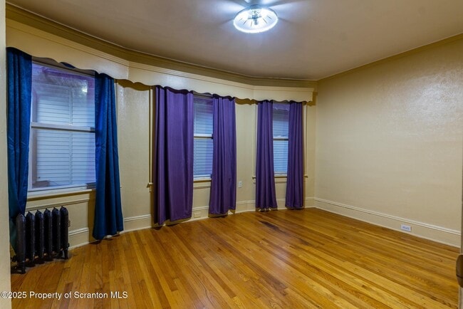 Photo - 921-923 Clay Ave