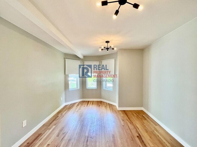 Photo - 2555 N Clarkson St