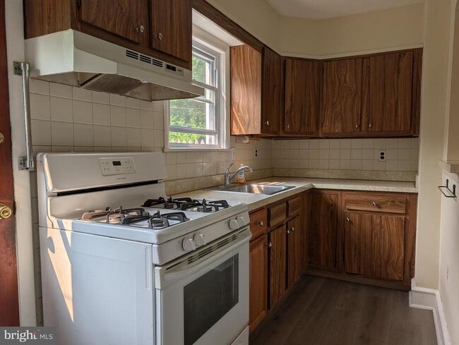 Photo - 424 Conarroe St