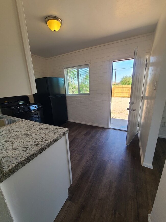 Photo - 3049-3051 E Proctor Vista Unit ProctorVista3051