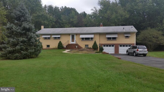Photo - 1154 Steamboat Rd House