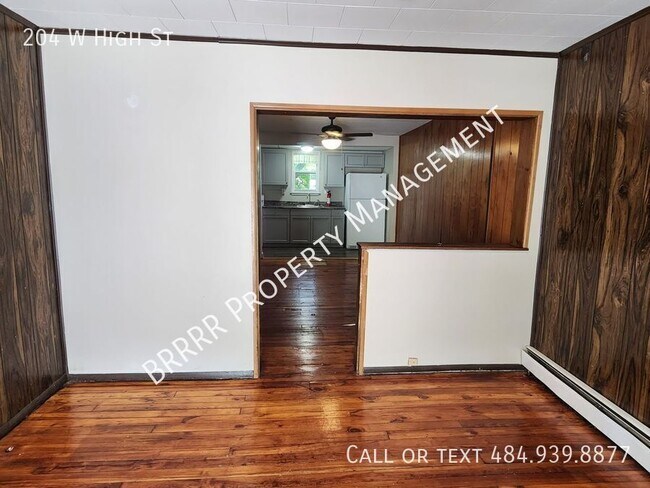 Photo - 204 W High St