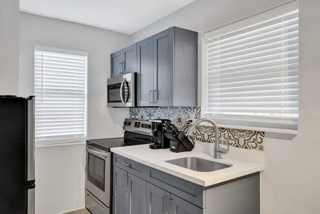 Photo - 50 Davie Blvd Unidad SI FL2-ID1504063P