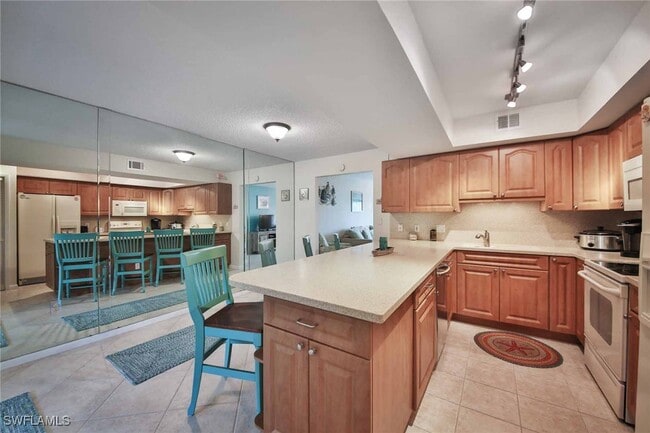 Photo - 68 Marco Villas Dr Unit R-5