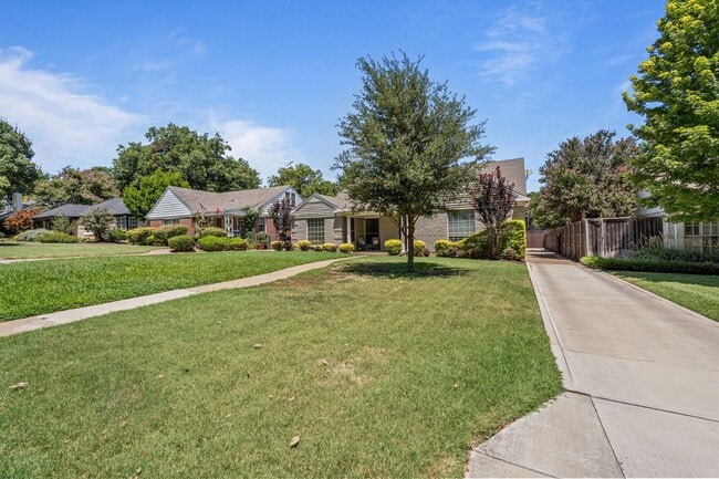 Photo - TCU-3518 Westcliff Rd