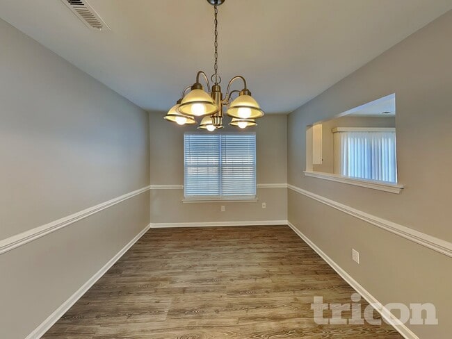 Photo - 1506 Kindred Cir NW